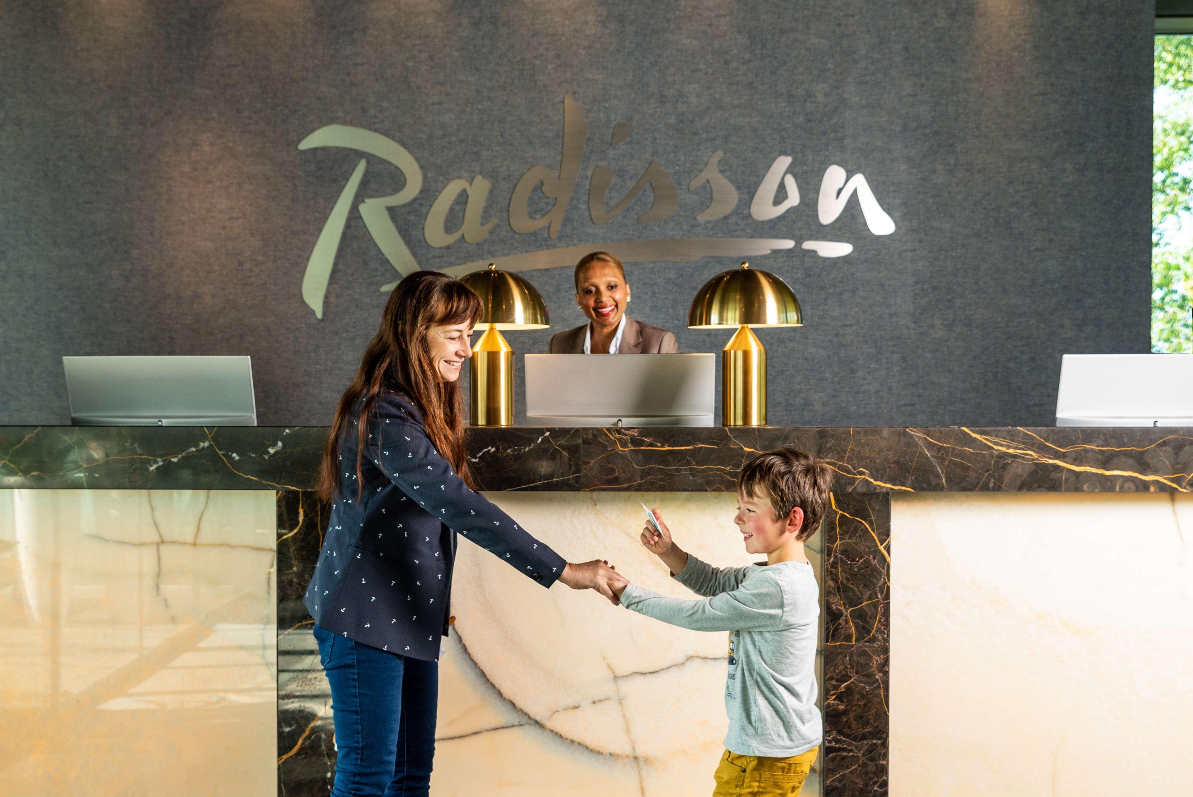 Radisson Hotel And Suites Amsterdam South Exterior foto