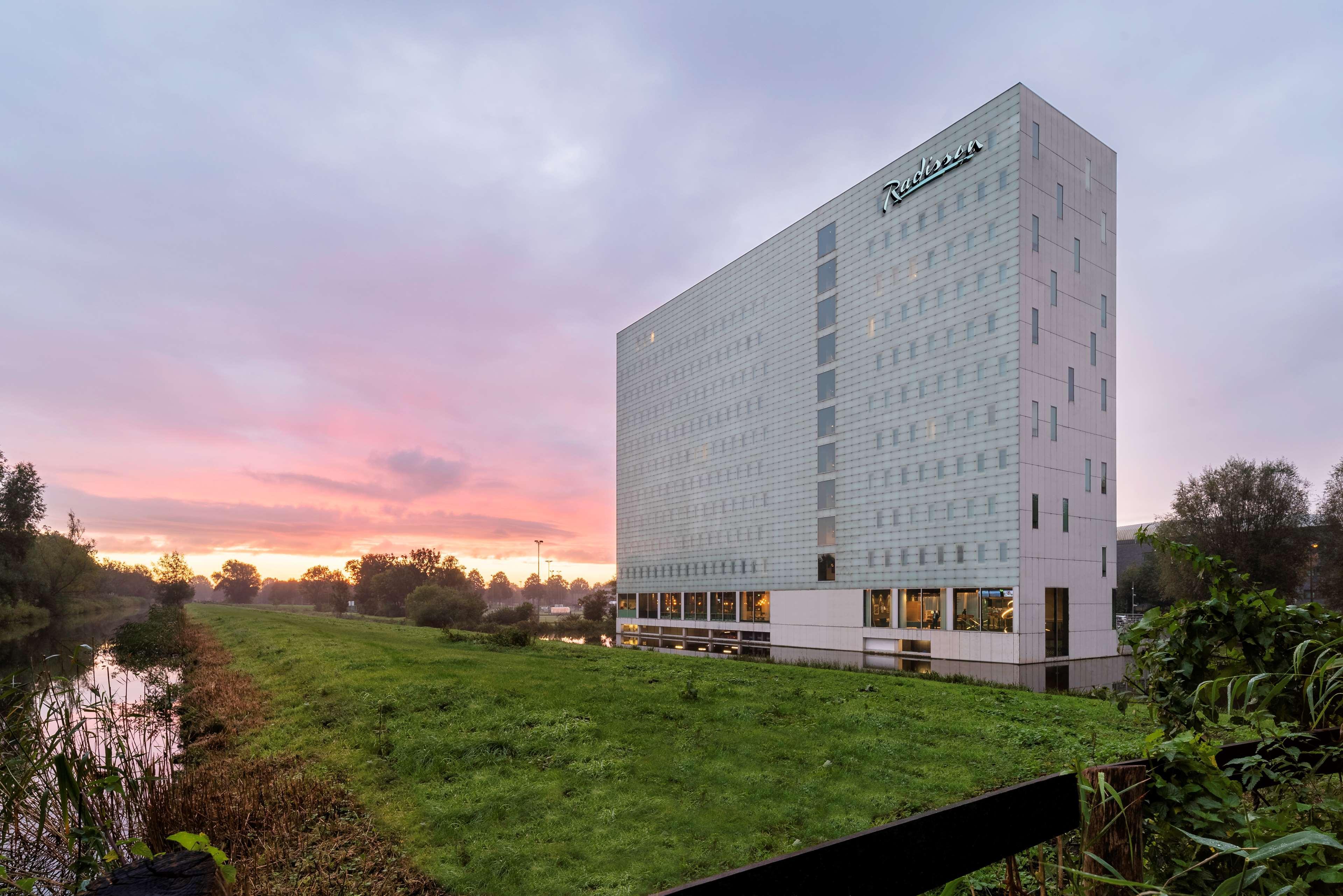 Radisson Hotel And Suites Amsterdam South Exterior foto